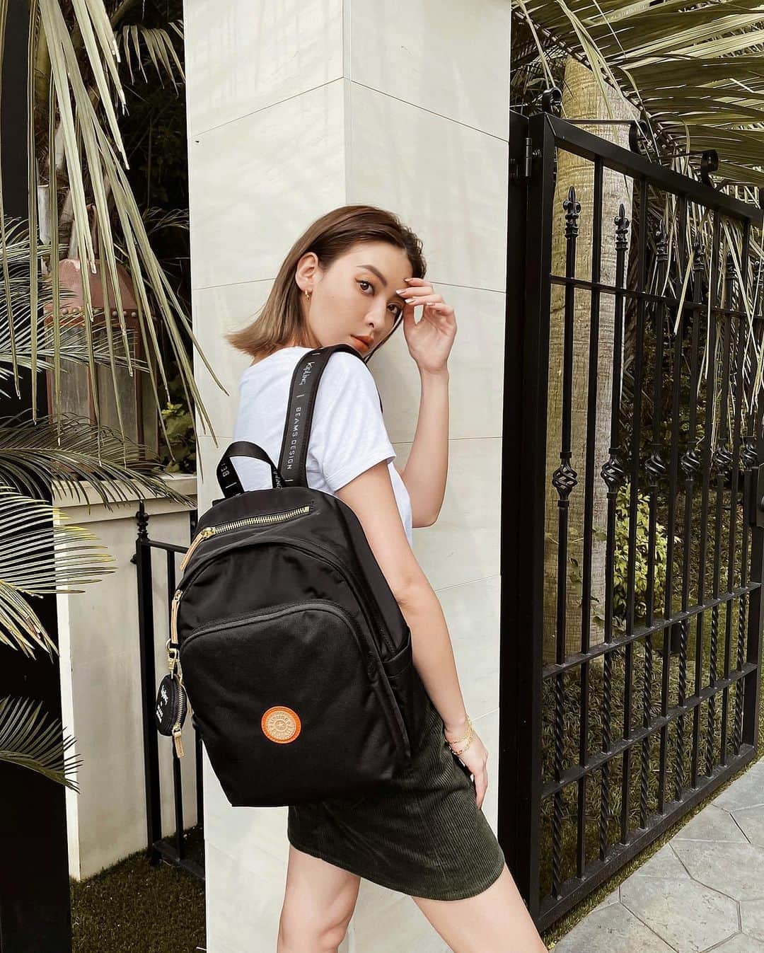 孫きょうのインスタグラム：「OOTD🦊  bag @kipling_japan Kipling by BEAMS DESIGN  バックパックは両手が空くし身軽になる✨✌🏽 BEAMS DESIGNプロデュースでユニセックスで使えるよ🤍  #Kipling #kiplinglivelight #livelight #kiplingbybeamsdesign #beamsdesign #キプリング #キプリングバイビームススデザイン#ビームスデザイン#バックパック」
