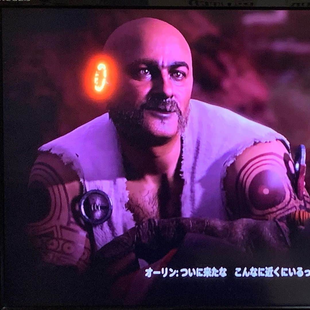 のインスタグラム：「ゲームのキャラが、どぶろっくの江口さんに似ててストーリーが頭に入ってこねえ。。 #PS4 #ホライゾンゼロドーン」