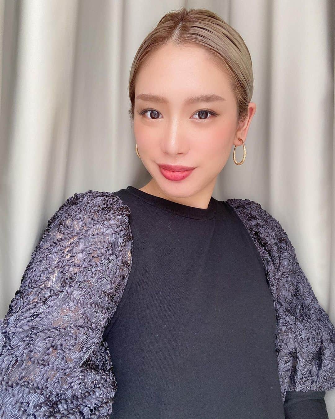 acaneさんのインスタグラム写真 - (acaneInstagram)「・ 今日は結婚式へ歌いにいきました🤵👰  すごく素敵なお二人やったな〜😭 びっくりした顔見て笑いながら 歌っちゃった😲😂🙏✨  幸せを分けてもらった🥰 心からおめでとうございます🎉」10月11日 19時24分 - acane0129