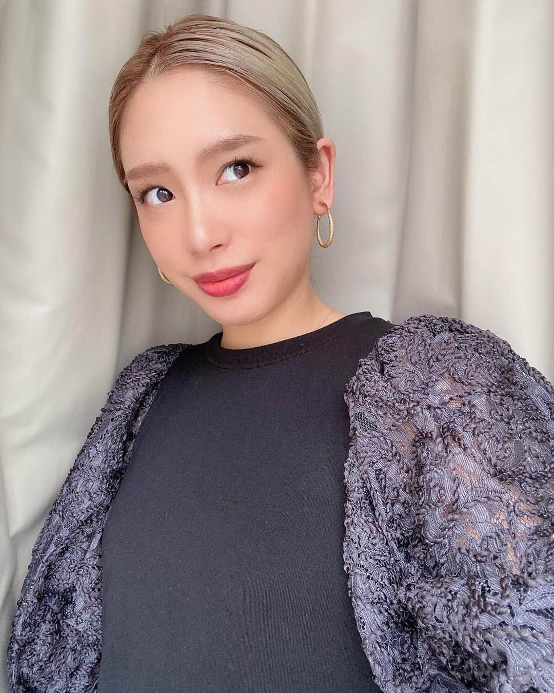 acaneさんのインスタグラム写真 - (acaneInstagram)「・ 今日は結婚式へ歌いにいきました🤵👰  すごく素敵なお二人やったな〜😭 びっくりした顔見て笑いながら 歌っちゃった😲😂🙏✨  幸せを分けてもらった🥰 心からおめでとうございます🎉」10月11日 19時24分 - acane0129