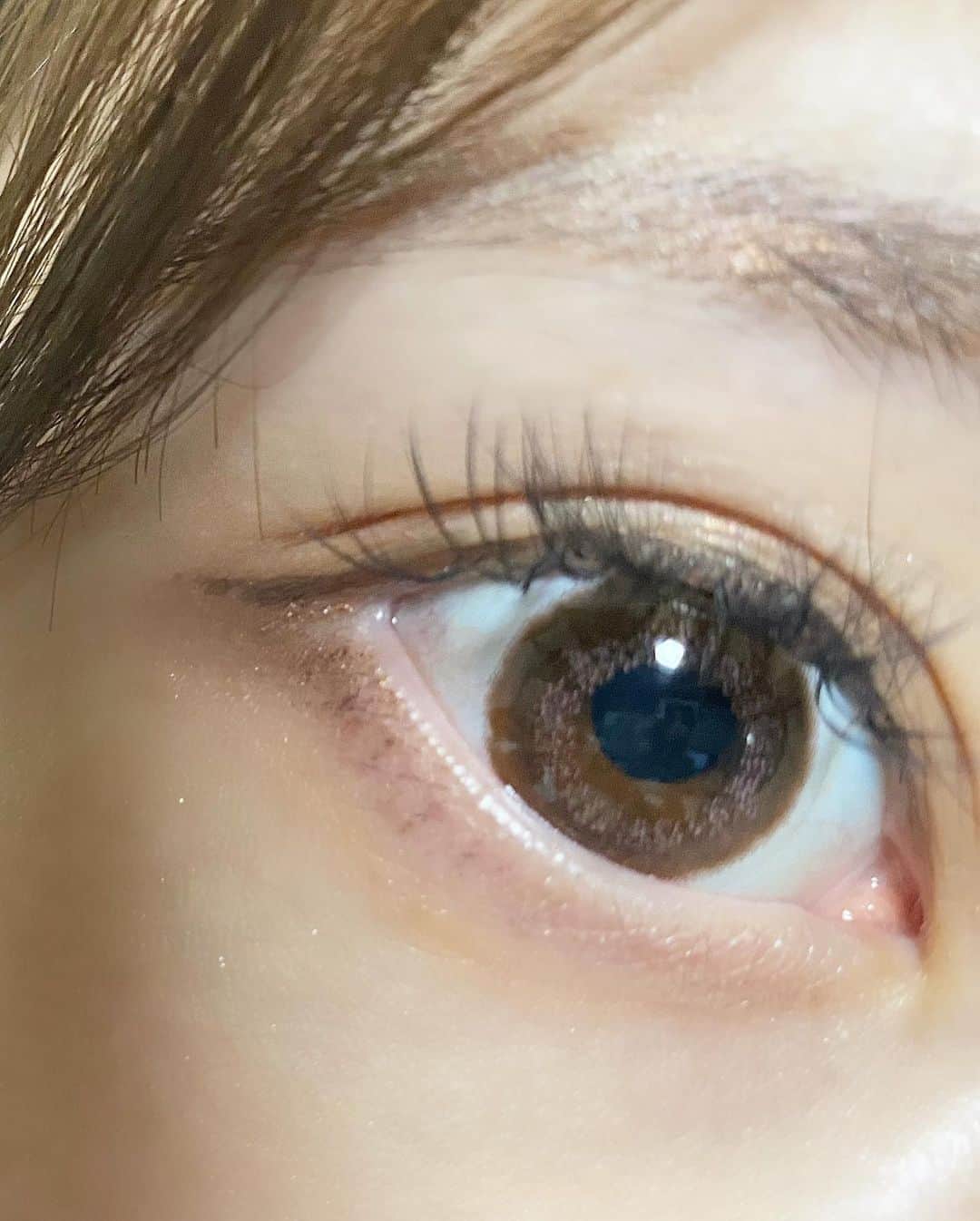 Licaさんのインスタグラム写真 - (LicaInstagram)「アイジェニックのサイトで顔タイプ診断してみたら、私の顔タイプはフェミニンみたい🧚🏻‍♀️✨ . このタイプに似合うカラコンで紹介されていたシマーショコラを着けてみたよ～👀🤎 . ナチュラルに盛れて瞳が明るくなる✨ 透明感もあって、ハーフ感◎ 乾燥しがちの私も付け心地よかったよ🙆🏼‍♀️ . #シマーショコラ #アイジェニック #アイジェニックバイエバーカラー #eyegenic  #エバーカラー #新木優子 #ゆんぴょ #カラコンレポ ＃カラコンレビュー #カラーコンタクト #カラコン着画 #ナチュラルカラコン #ナチュラル系カラコン #ワンデーカラコン #おすすめカラコン #盛れるカラコン #ブラウンカラコン #カラコン好きさんと繋がりたい #オレンジメイク #アイメイク #pr」10月11日 19時25分 - lica829