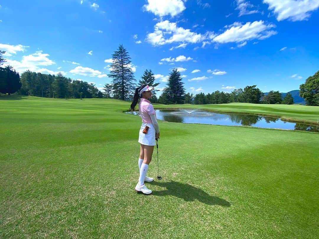 真木しおりさんのインスタグラム写真 - (真木しおりInstagram)「イツカノゴルフ⛳️  #ゴルフ#ゴルフ女子#golf#ゴルフウェア#골프웨어 #골프」10月11日 19時37分 - maki_shiori_dayo