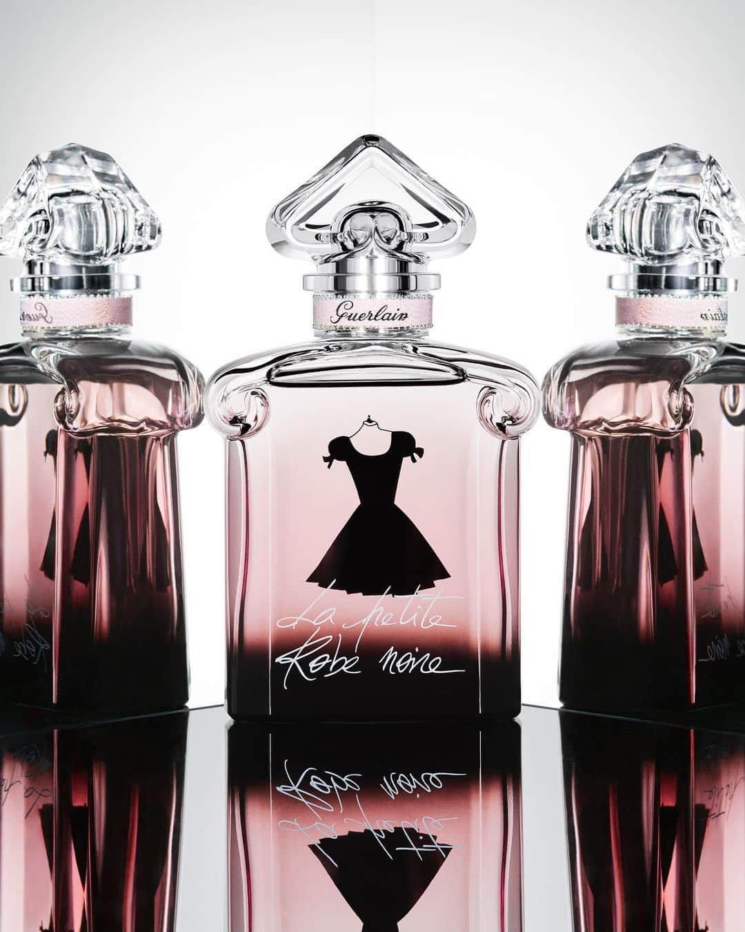 のインスタグラム：「«La Petite Robe Noire is perfectly in line with our DNA... It features 'la Guerlinade', the Maison's fragrance signature, with Tonka bean, rose, vanilla, and iris.» - Guerlain Master Perfumer Thierry Wasser.  @thierrywasser  #Guerlain #GuerlainParfumeur #Perfume #LaPetiteRobeNoire」