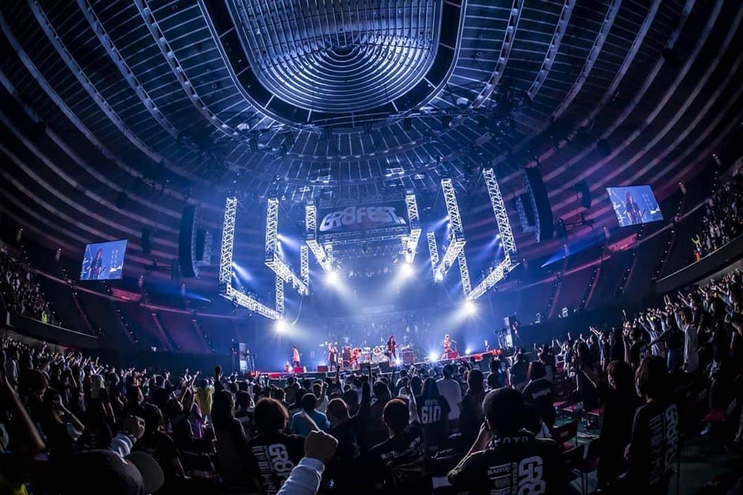 HEY-SMITHのインスタグラム：「10/11(日) 大阪城ホール “GR8 FEST. AT OSAKA-JO HALL” photo by @hayachinphoto」