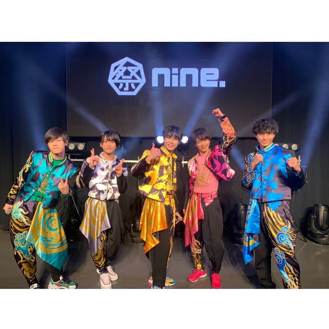 祭nine.さんのインスタグラム写真 - (祭nine.Instagram)「本日リリイベ！ ﻿ ﻿ 配信ではありますが、﻿ GYAO!さんでミニライブ！！！﻿ ﻿ そして﻿ 特典会があったり！﻿ ﻿ 楽しいリリイベが始まりましたね🦁﻿ ﻿ ﻿ ここから新たなストーリーを僕ら祭nine.と作っていこうぜっ！！🔥﻿ ﻿ ﻿ ライブ終わってからしゃちほこチャレンジした！！﻿ ﻿ ﻿ #祭nine. #野々田奏 #かなでぃ #カナディスタグラム #リリイベ #獅子 #しゃちほこチャレンジ」10月11日 22時07分 - matsuri_nine.official