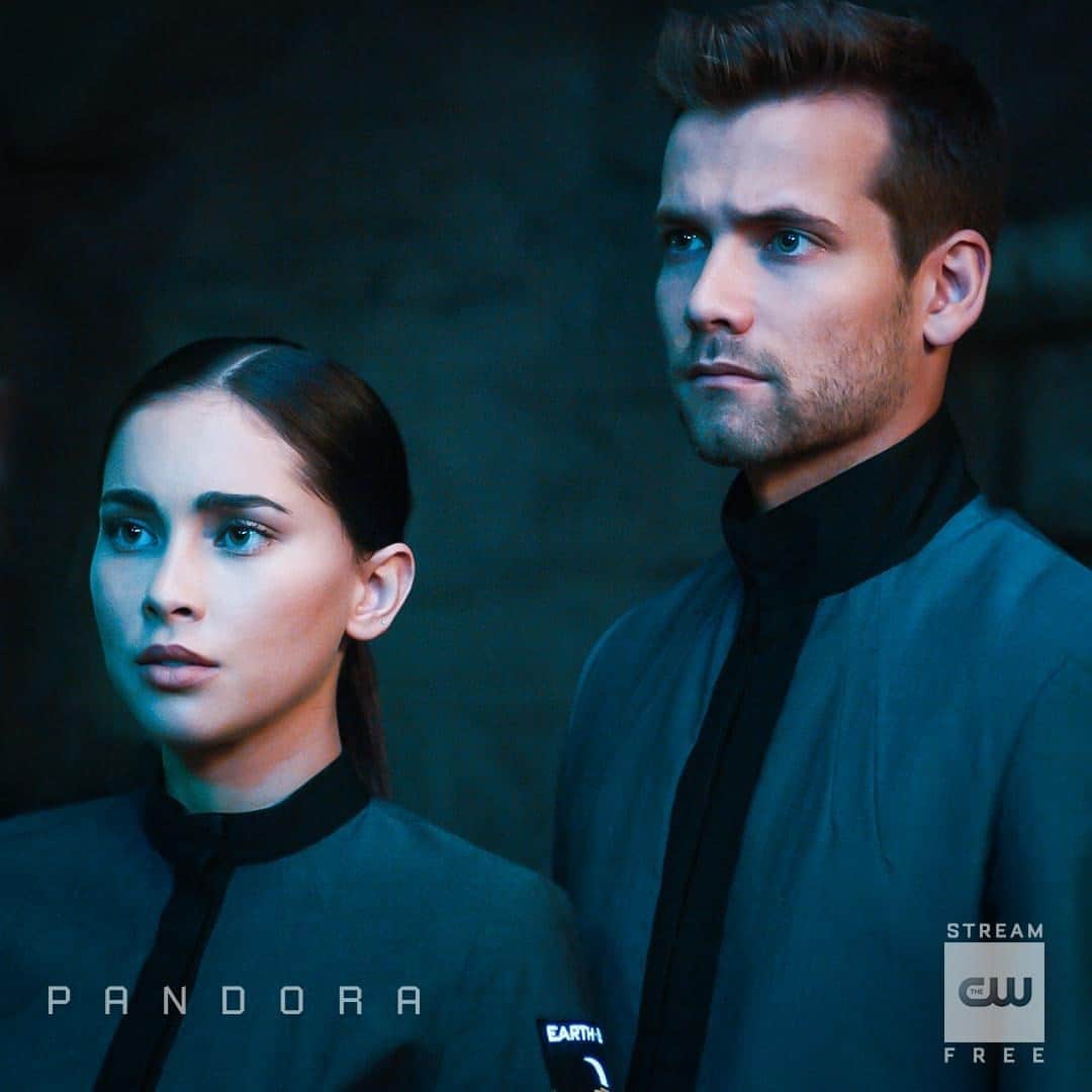 The CWさんのインスタグラム写真 - (The CWInstagram)「They must continue their search. A new episode of #Pandora airs tonight at 8/7c. Stream tomorrow free only on The CW.」10月11日 22時00分 - thecw