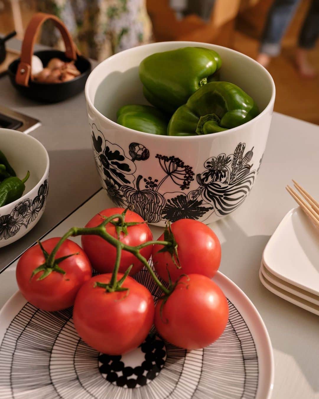 マリメッコのインスタグラム：「What have you been cooking at home this weekend? We would love to see what you are serving on your Marimekko dishes! Head over to our Instagram Stories and get inspired by some of the images shared by our community!⠀⠀ ⠀⠀⠀⠀⠀⠀ Explore our tableware collection at marimekko.com and in-store. #marimekko」