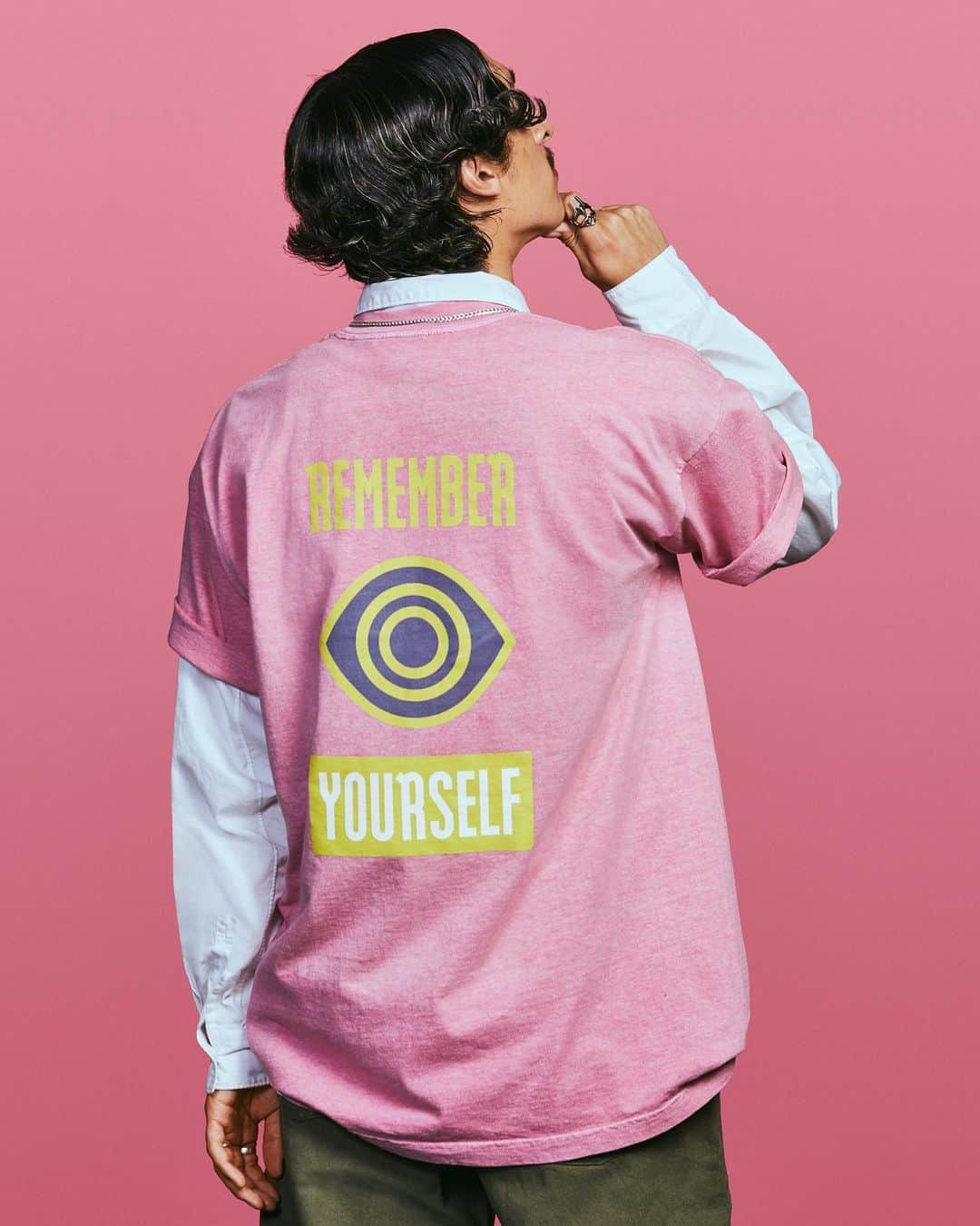 サキャスティックのインスタグラム：「@insomniacltd FALL 2020   Rb S/S Pocket Tee Green  6.5 oz medium weight cotton T, pre-shrunk, chest pocket, pigment dye color, silkscreen print on back, made in USA. 📸 @daniellelevitt」
