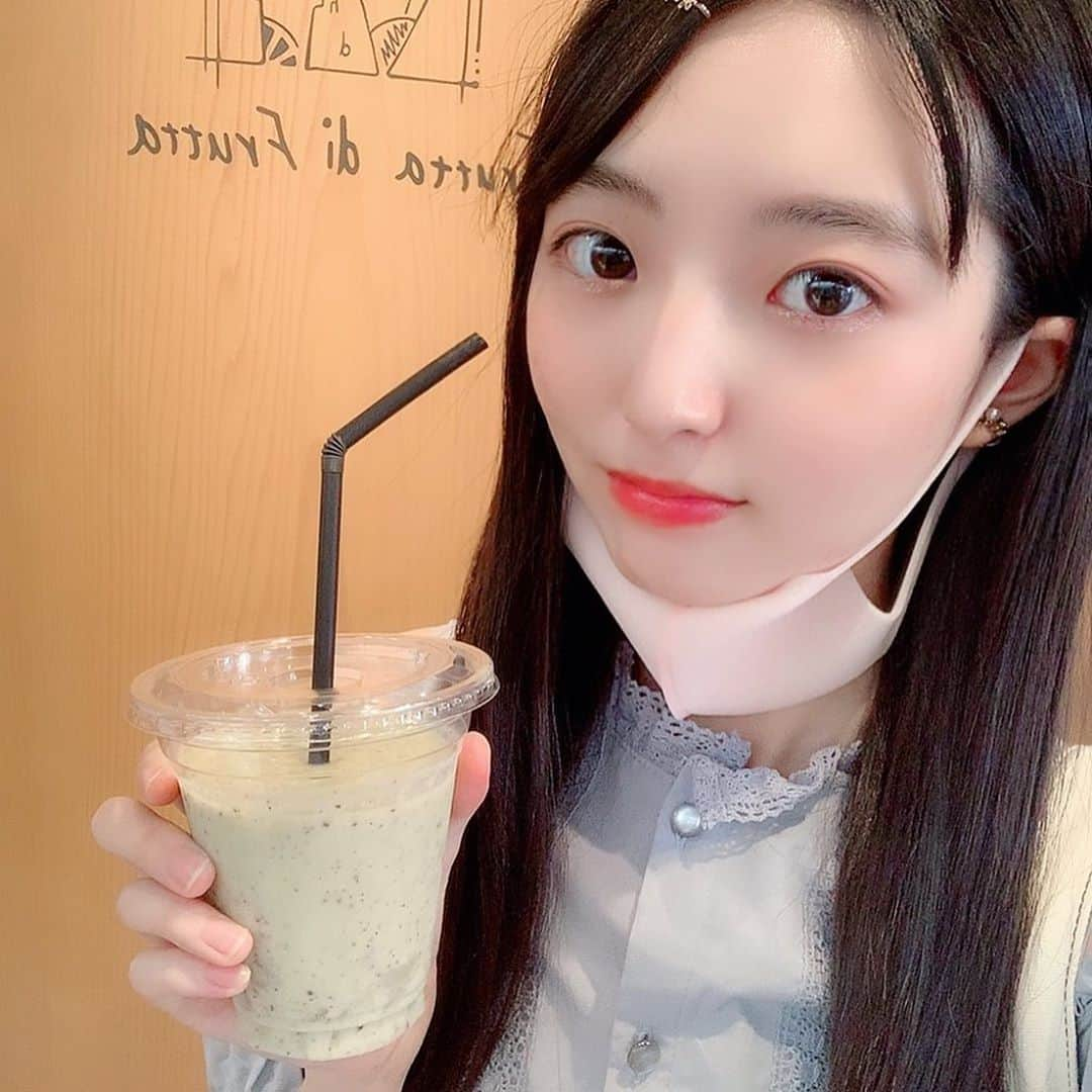 藤本冬香さんのインスタグラム写真 - (藤本冬香Instagram)「1日に2回もフルーツジュースを飲みました🍹🥝🍌 #キウイヨーグルト #バナナ #名古屋 #大須」10月11日 22時27分 - fuyuka_43