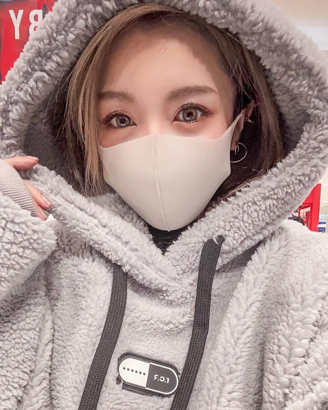 DJ CHI☆MEROのインスタグラム：「🐑 . 名古屋PARCO DAY3 このボリュームで15000+tax 一点しかないのでお早めに✨ . 今日は名古屋のクラブに出演した時の お客様が来てくれました！ｼｪｲｼｪｲ！ . #outfit @tcr_by_toucher_official  . . . #名古屋#PARCO#名古屋パルコ #POPUP#愛知」