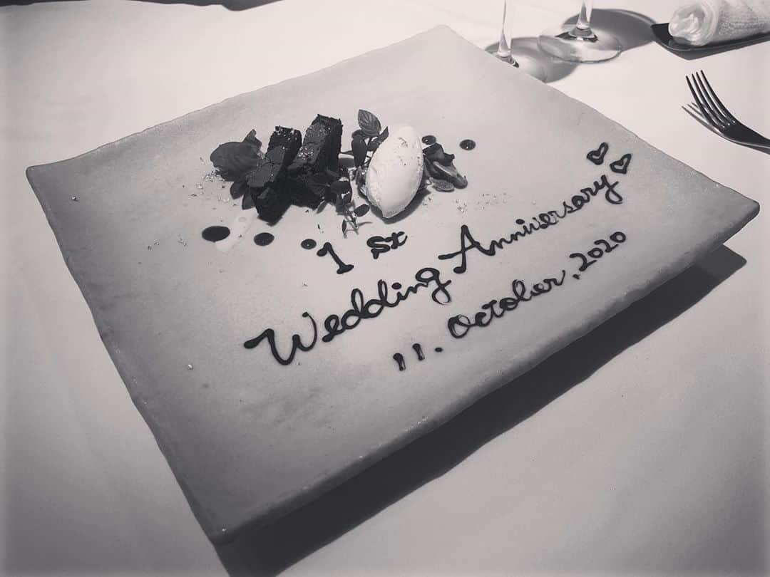 神谷優太さんのインスタグラム写真 - (神谷優太Instagram)「. 1st Wedding Anniversary  #アイシングクッキー  #すごい」10月11日 22時50分 - y.u.t.a.kmy