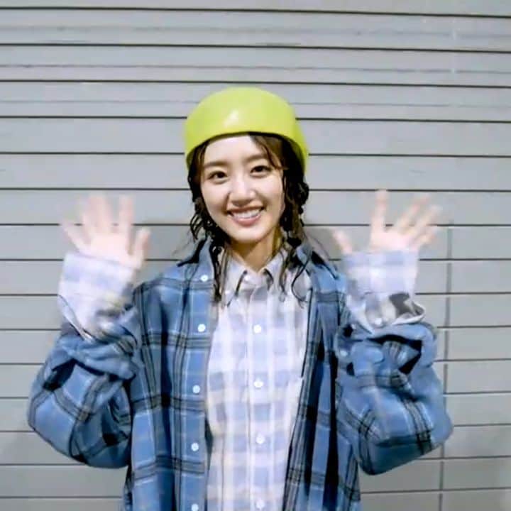 日本テレビドラマ「DASADA」のインスタグラム：「. あと4日！！ . #佐々木美玲 🍞 #みーぱん いちごちゃん大活躍の予感😊 あの言葉伝えたいんです！ うちに秘める強さと優しさが溢れる姿がみられるますよ🐥 クシャと笑う笑顔がみんな大好きですよー😄 . #日向坂46 × #DASADA Fall&Winter Collection 10月15日開催ライブ配信 夜7時30分開演 チケット販売中🦕 ※見逃し配信(アーカイブ) 期間：10月17日夜7時～10月18日夜7時まで . #dasada #青春の馬 #ナゼー .」