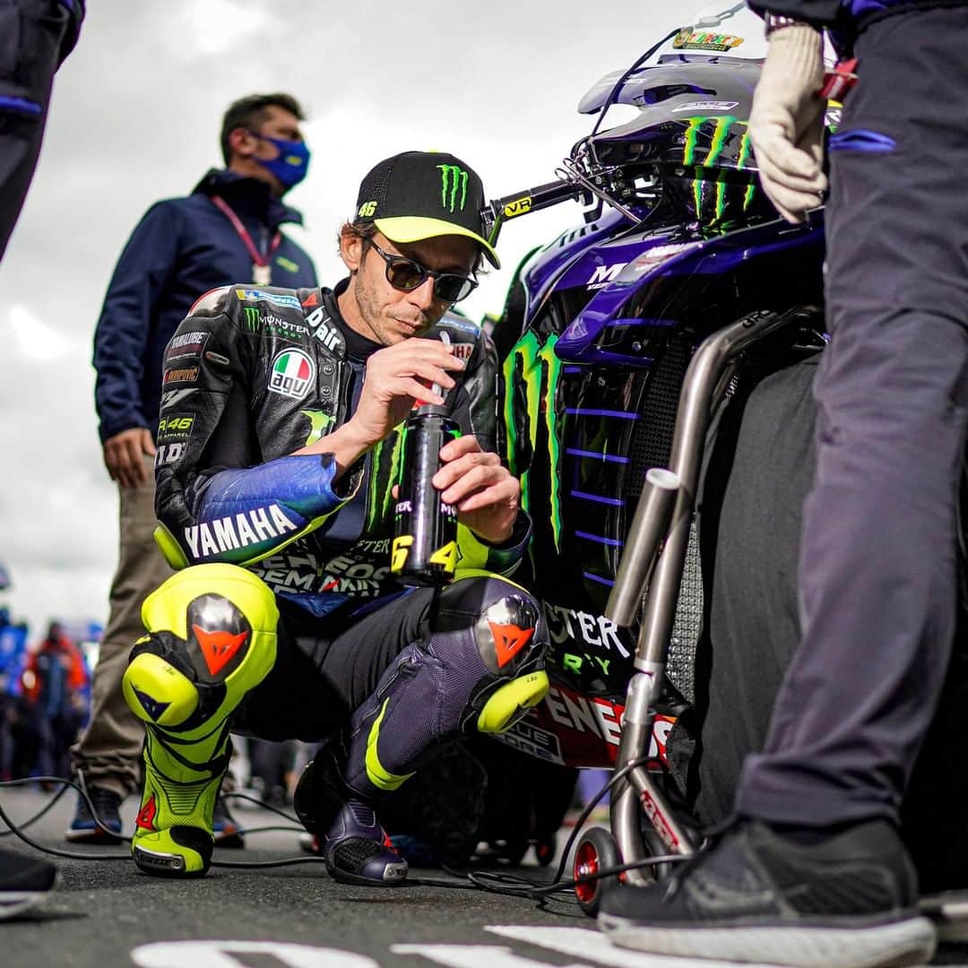 YamahaMotoGPさんのインスタグラム写真 - (YamahaMotoGPInstagram)「💬 @valeyellow46, #FrenchGP Race Result - NC:  "Unfortunately I lost the rear. It's a shame and I'm also a bit unlucky in this period, because we didn't take any points in the last three races, whilst my speed and potential weren't so bad. We'll try again next week in Aragón."  #MonsterYamaha  #MotoGP」10月12日 0時04分 - yamahamotogp