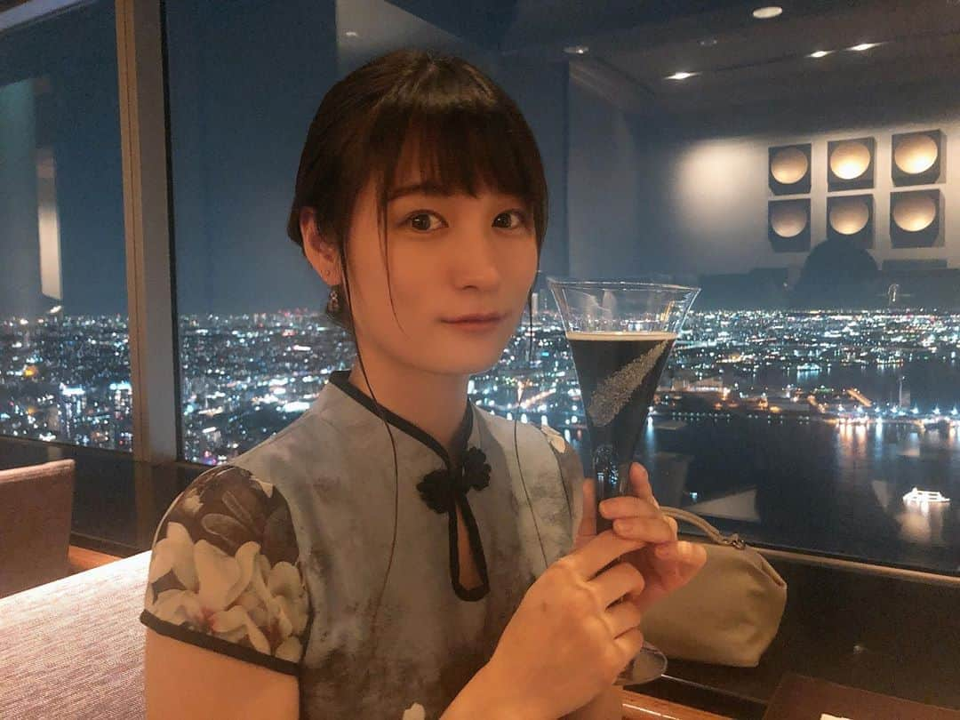 柊みずほさんのインスタグラム写真 - (柊みずほInstagram)「10月11日 . . . いつぞやの決め込んでるやつ。 このチャイナ風ドレス大好きなんだけど 着る機会なかなか無くてちょっと悲しい(´･ω･`) #過去ピク  #ドレス #チャイナ服 #まとめ髪 #夜景 #も素敵だけど #ご飯とお酒に目がない #花より団子 #肩幅広いな ？ #俳優 #女優 #タレント #モデル #フォロワー募集中 #フォローミー」10月12日 0時15分 - hirg_mzh