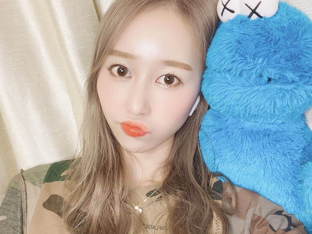 のインスタグラム：「. むむむ🤔🤔 難しい話し聞いたりしちゃうとよく寝過ぎちゃうみたい私😯😚笑 . #頭使うと良く寝る　#💤」