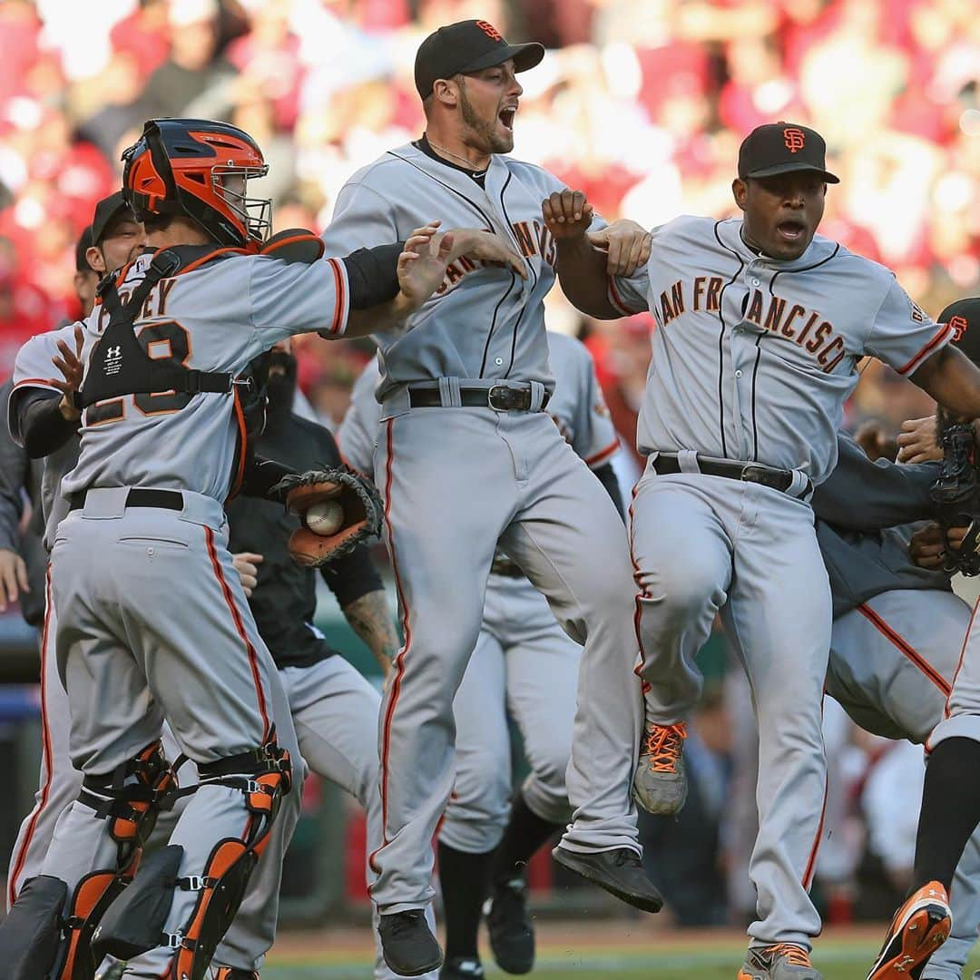 サンフランシスコ・ジャイアンツさんのインスタグラム写真 - (サンフランシスコ・ジャイアンツInstagram)「#OTD in 2012, Buster Posey’s Grand Slam powered the #SFGiants to victory in Game 5 of the NLDS.」10月12日 0時43分 - sfgiants