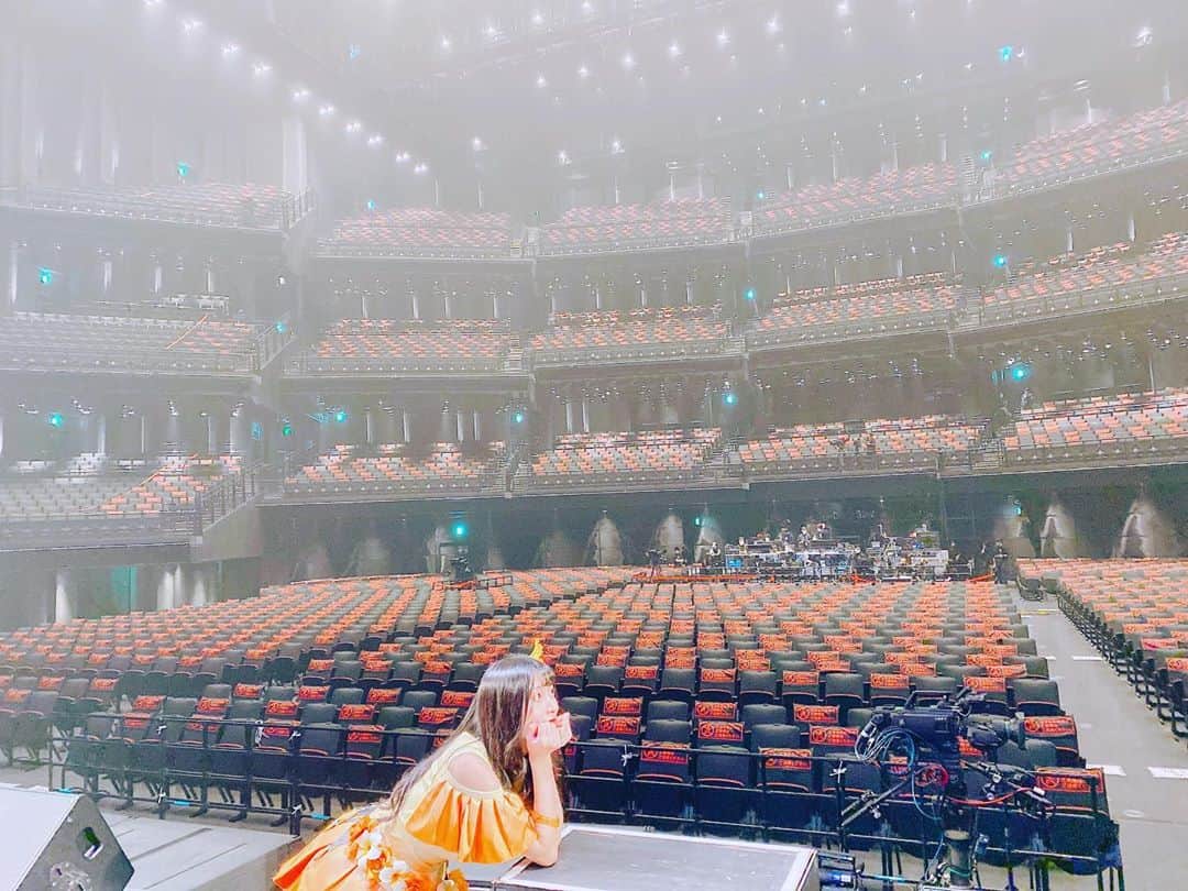 根岸愛のインスタグラム：「🏙✨🏙 広かったし綺麗だった またここに来たい🥰 #D4DJ #D4DJラブハグ無料ライブ  #東京ガーデンシアター #有明ガーデン」