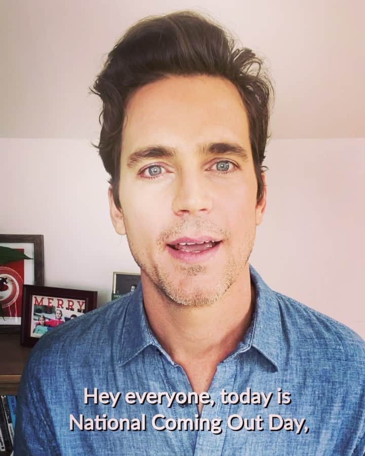 マット・ボマーのインスタグラム：「Celebrate my birthday and #NationalComingOutDay by donating to The @TrevorProject, the world’s largest suicide prevention and crisis intervention organization for LGBTQ young people. Link to donate in bio.  If you or someone you know needs help or support, The Trevor Project’s trained crisis counselors are available 24/7 at 1-866-488-7386, via chat TheTrevorProject.org/Help, or by texting START to 678678.  Thank you!!」