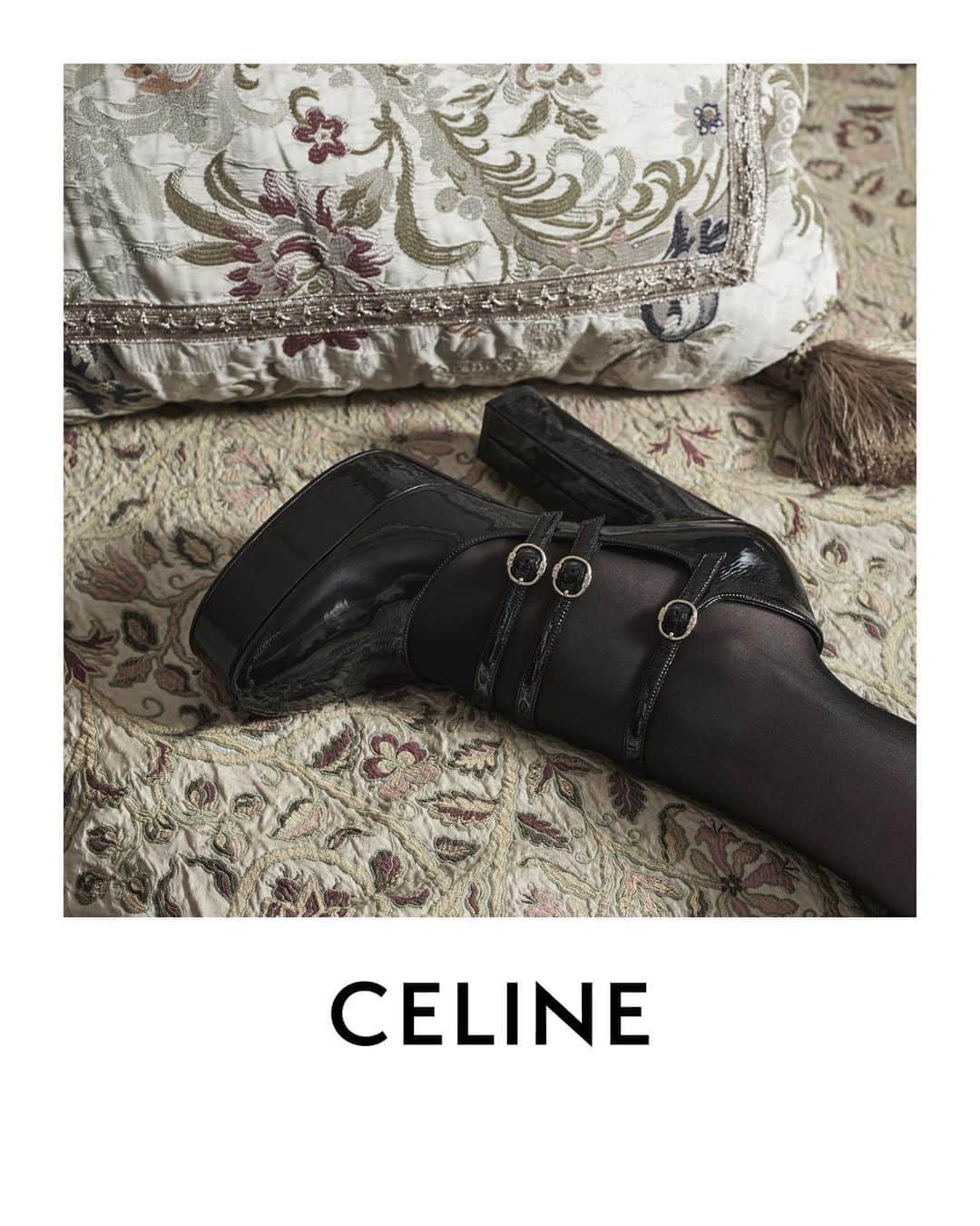 Celineさんのインスタグラム写真 - (CelineInstagram)「CELINE WOMEN WINTER 20 CELINE MELODY TRI-BUCKLE MARY JANE PUMP   COLLECTION AVAILABLE IN STORE AND AT CELINE.COM   FRAN SUMMERS PHOTOGRAPHED BY @HEDISLIMANE IN SAINT-TROPEZ IN MAY 2020   #CELINEBYHEDISLIMANE」10月12日 0時59分 - celine