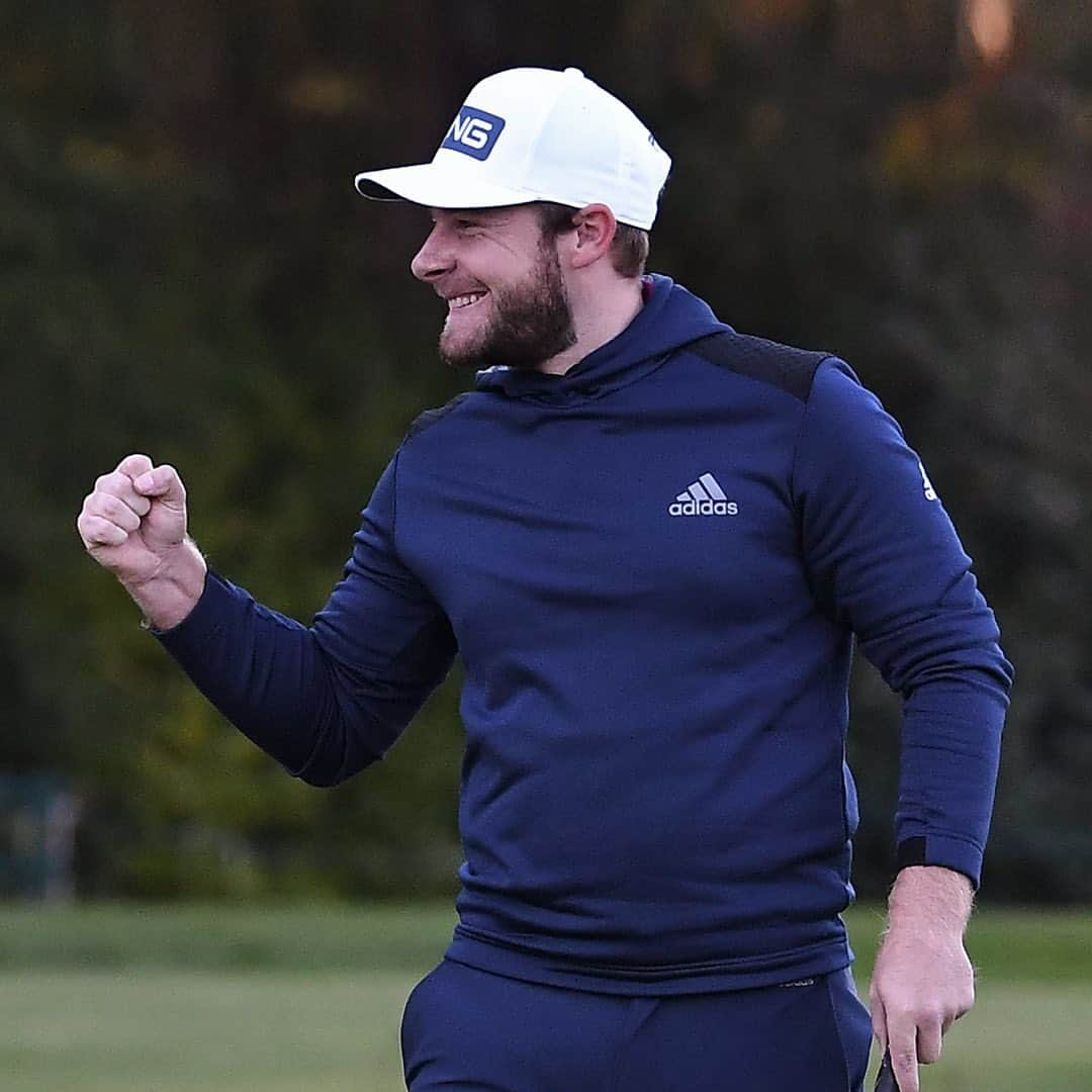 adidas Golfさんのインスタグラム写真 - (adidas GolfInstagram)「Drive the dream into reality. As a child @tyrrellhatton dreamed of winning at Wentworth, today he is the #BMWPGA Champion. #ReadyForSport」10月12日 1時19分 - adidasgolf