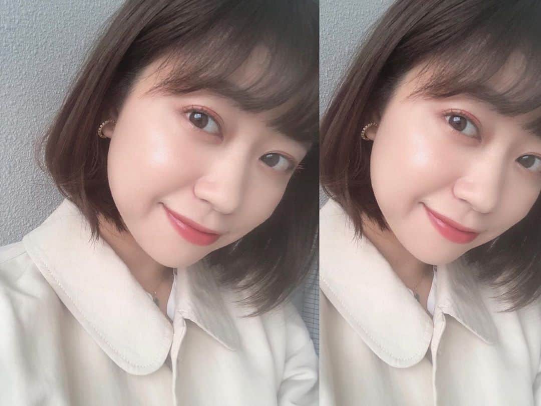 渡辺梨夏子のインスタグラム：「みんなの秋メイク（コスメ）事情も 知りたいものです🍇🍇🍇  （アウトドアな時間は眉毛とリップの乾燥くらいしか気にしないけど...たまには）夏はオレンジ×イエロー気分だったのが、紅葉カラーになんとな〜くシフト🍁チークレスくらいがちょうど良さそう？  #秋メイク #メイク #makeup #cosmetics  #ひとりごと#めも」