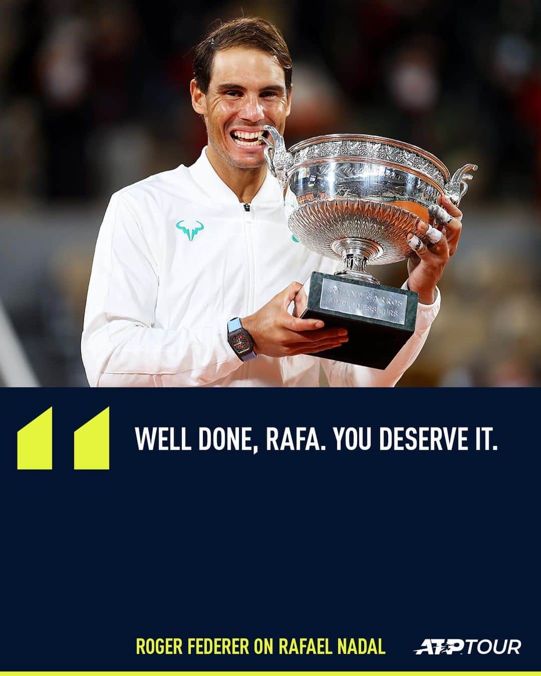 ATP World Tourさんのインスタグラム写真 - (ATP World TourInstagram)「Greatness 🤩 @rogerfederer pays tribute to @rafaelnadal. #RolandGarros」10月12日 1時57分 - atptour
