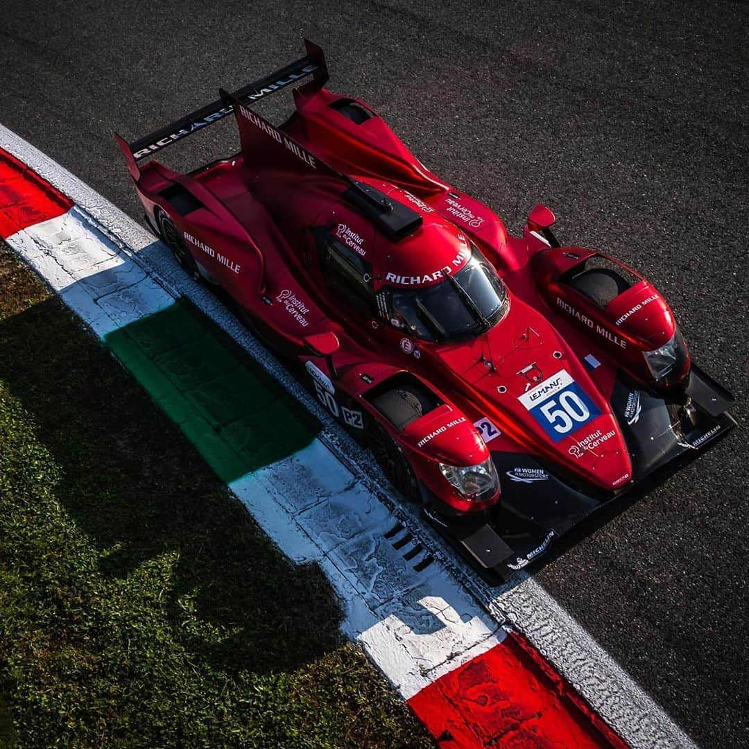 ソフィア・フロルシュさんのインスタグラム写真 - (ソフィア・フロルシュInstagram)「Monza 🇮🇹 I guess we just like each other 😝 Started P11 today and was P6 after the first lap and when I handed the car over after my double stint and some laps on intermediate in the beginning 💨 Tricky conditions in the first laps but had a lot of fun today 🙂 FCYs didn’t treat us so good today so finished P10 in the end but pace was there for sure 🤩 Onto the last round of @elms_official In Portimao in some weeks time Merci everyone for following 💨 // 📸 x DDPI \\ #sophia #sophia99 #changeagent #racegirl #racing #motorsport #elms #monza #richardmille」10月12日 2時09分 - sophiafloersch