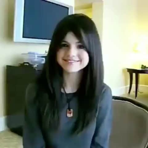 Always With Selenaのインスタグラム：「My heart melts with love」