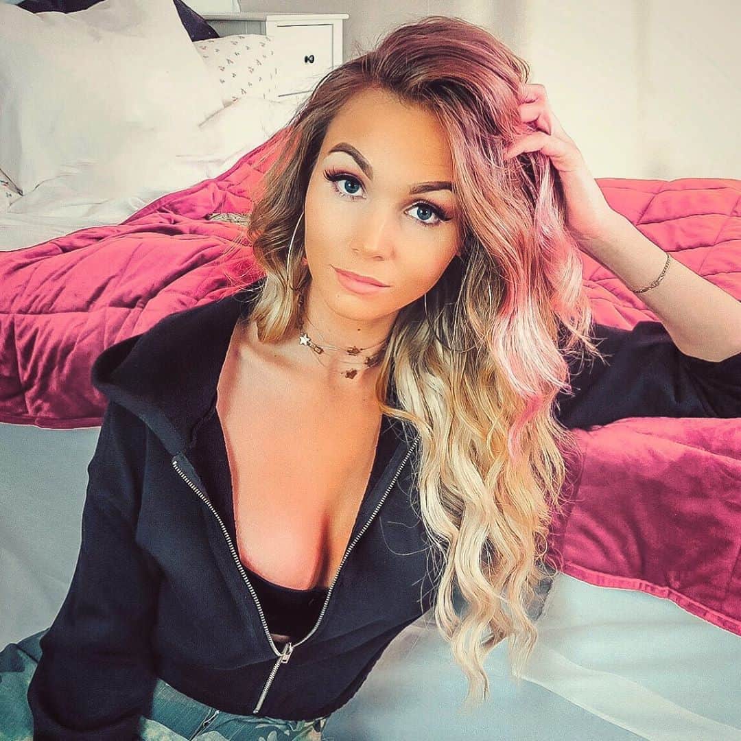 Keelaのインスタグラム：「Hoppas att ni har haft en bra helg 💕」