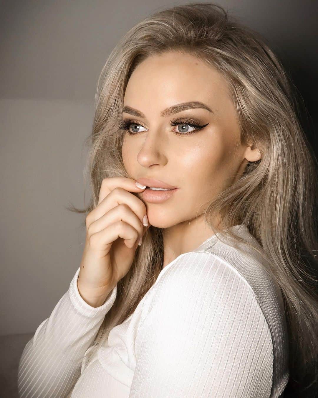 Anna Nyströmのインスタグラム：「Up close 💄」