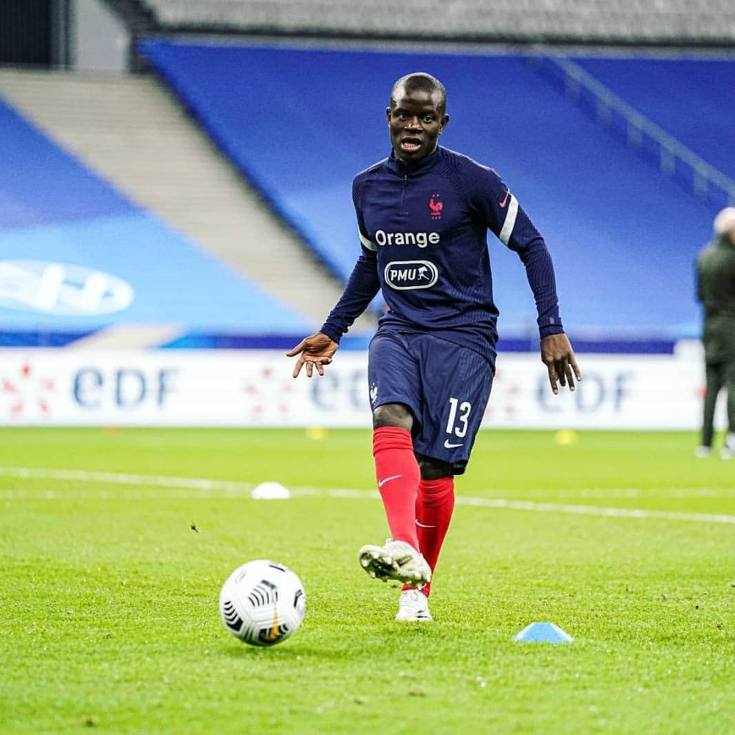 サッカー フランス代表チームさんのインスタグラム写真 - (サッカー フランス代表チームInstagram)「Dernier entraînement avant le début du match 💪 ! #FiersdetreBleus #FRAPOR - Training before kick-off 💪」10月12日 3時29分 - equipedefrance