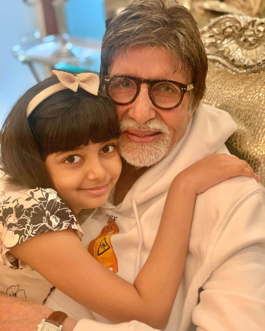 アイシュワリヤー・ラーイさんのインスタグラム写真 - (アイシュワリヤー・ラーイInstagram)「🥰❤️LOVE YOU ALWAYS DADAJI💝💖✨HAPPY HAPPY BIRTHDAY MY DEAREST DADAJIIIII ❤️💝🤗🌟😘🌈🎊💐✨」10月12日 3時30分 - aishwaryaraibachchan_arb