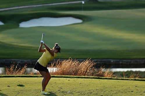 レクシー・トンプソンさんのインスタグラム写真 - (レクシー・トンプソンInstagram)「Thanks to @kpmgwomenspga and sponsors and volunteers for a world class event this week! And thanks to Aronimink for hosting us this week, course was amazing! 👊🏼」10月12日 3時38分 - lexi