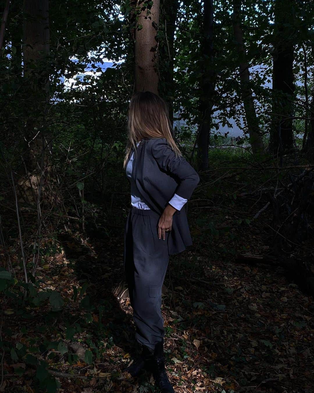 Mathilde Goehlerのインスタグラム：「Grounding」