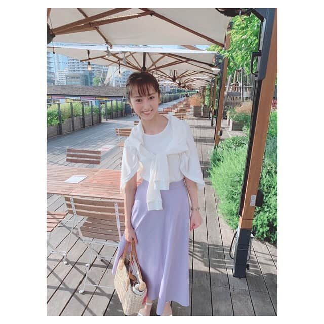 早乙女わかばさんのインスタグラム写真 - (早乙女わかばInstagram)「.﻿ 🌻夏のおもひで🌻﻿ ﻿ 体傾いてますが😂﻿ ﻿ 夏のとてもいい天気﻿ 絵画みたいな写真🖼﻿ ﻿ 今年の夏は知らないうちに終わってました🥺﻿ ﻿ すっかり暗くなるのも早くなりましたね🌙﻿ 衣替えも完了‼️﻿ ﻿ 食欲の秋🍁﻿ 芸術の秋🎨﻿ スポーツの秋🏌️‍♀️﻿ ﻿ さてどうしよう。﻿ ﻿ #夏の思い出﻿ #懐かしの夏﻿ #あっという間﻿ #秋」10月12日 14時19分 - s_wakaba.94