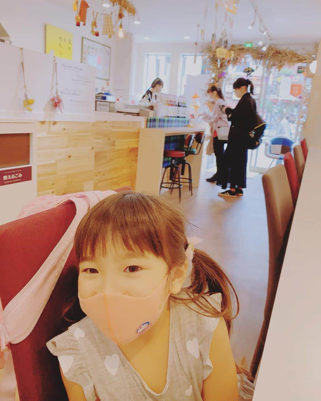 ちゃたさんのインスタグラム写真 - (ちゃたInstagram)「クロワッサン ロコモコ アボカド丼  #生ハム #タピオカグラム  #タピオカ専門店 #タピオカミルクティー #🥑 #ロコモコ #カフェ#カフェ巡り #カフェ好きな人と繋がりたい #カフェスタグラム #アボカド #おしゃれなお店 #cafe #cafeteria #食べるの好きな人と繋がりたい #食べ物好きな人と繋がりたい #内装デザイン #instagood #instalike #インテリア #どんぶり #丼 #デザート#アイス #ジェラート #大人旅#タピオカ #クロワッサンサンド #クロワッサン #カフェ飯」10月12日 14時51分 - c.h.a.t.a.13