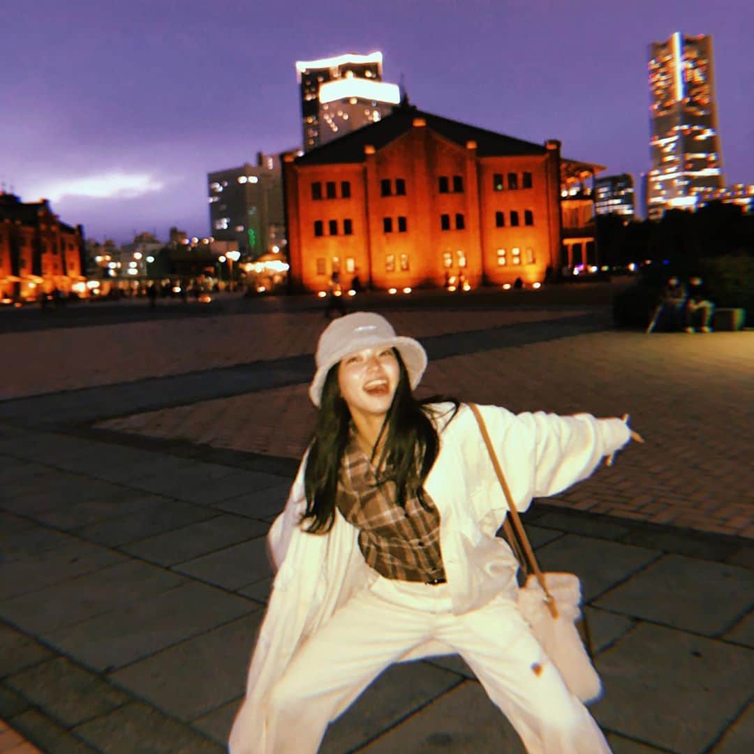 横道侑里のインスタグラム：「赤レンガ初めて行ったよ！」