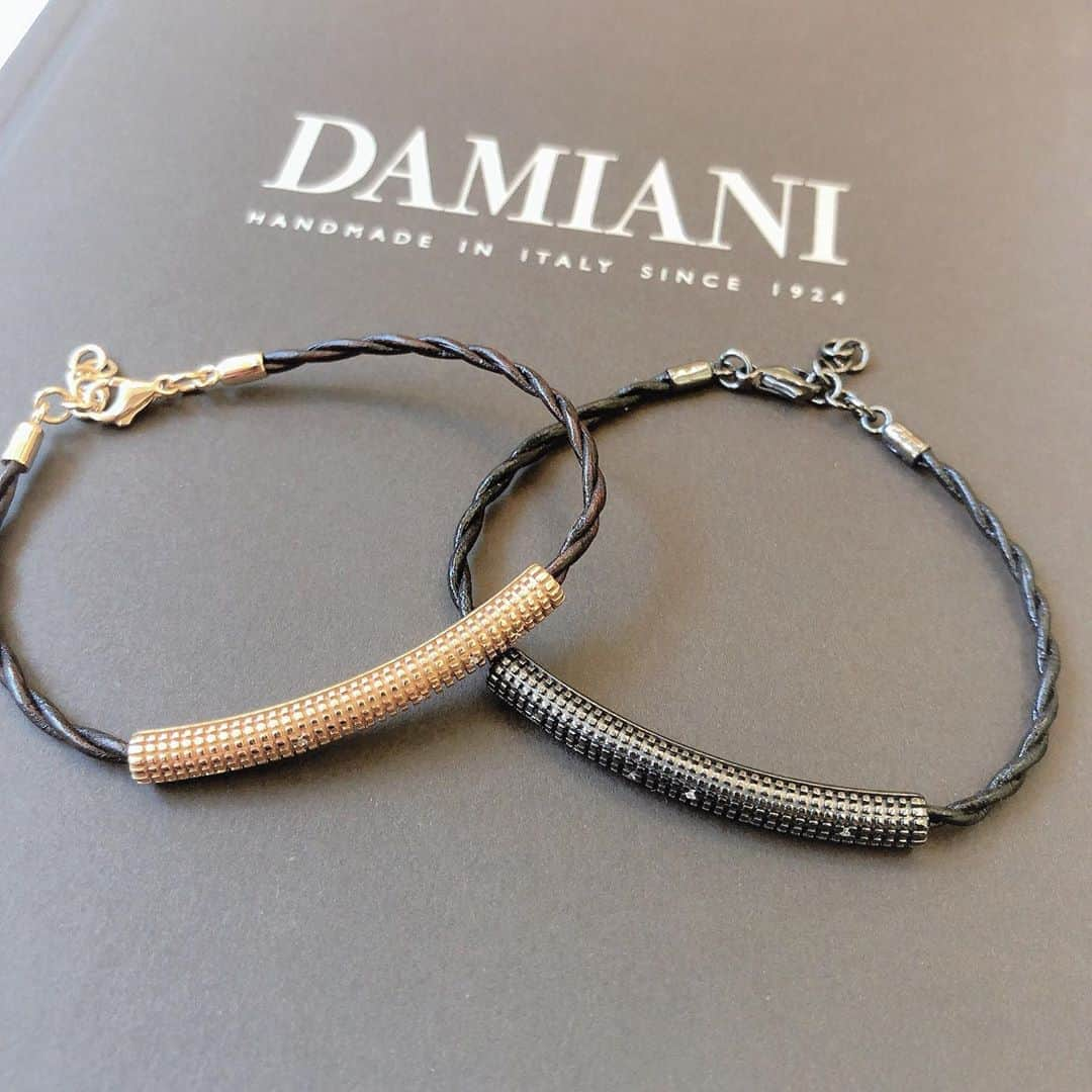 bijouxthreecさんのインスタグラム写真 - (bijouxthreecInstagram)「【DAMIANI】 高層ビルや規則正しく並ぶ窓など、都会の街並みを表現したメトロポリタン。 男女問わずおしゃれに着けていただけるデザインです☺️  #damiani #damianimetropolitan  #damianibracelet  #ダミアーニ #ダミアーニメトロポリタン  #メトロポリタン #新潟市 #古町 #ビジュースリーク #スリーク新潟 #bijouxthreec #クラッシュアンドカンパニー」10月12日 15時04分 - bijouxthreec