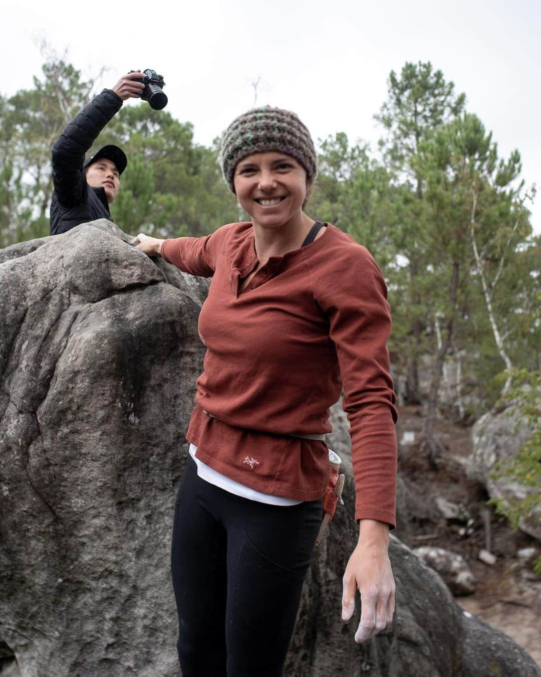 ニナ・カプレツさんのインスタグラム写真 - (ニナ・カプレツInstagram)「Things can change so fast: 10 days ago I was playing in the forest of Fontainebleau and climbing in the gym with the @arkose.climbing team during the #bethbyarkose programme. 3 days ago I finished at 3am at the hospital urgency due to terrible stomach pain. The doctors found out that I had a 4cm long cyst on my ovaries. I had surgery immediately. During the operation, the chirurgien saw that the real reason for my pain came from a appendicitis and so he got rid of that too.  Well, honestly I feel super lucky and well surrounded. 😘 @jeremy_bernard_photography  I still have lots of pain in my lower belly but after a month or so I should be fine again.  Little reminder: go play and enjoy life as much as you can ✌️✌️✌️  📸 @arkose.climbing  @scarpaspa @arcteryx @petzl_official」10月12日 15時06分 - ninacaprez