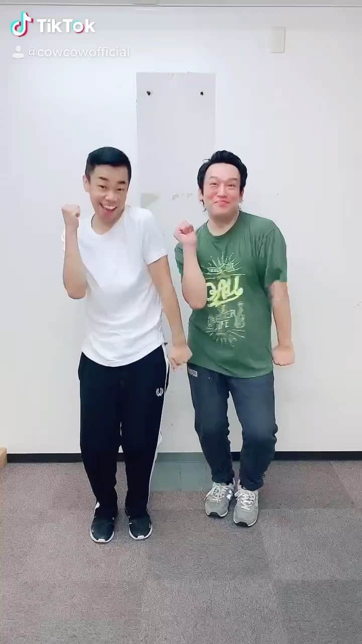 善し のインスタグラム：「女子バスケットボール部のあいさつ🏀  #女バス #cowcow #バスケットボール」