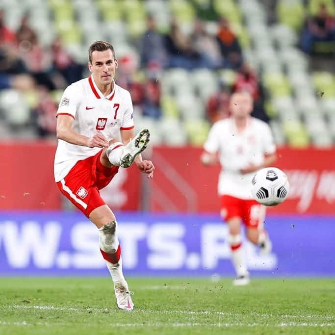 アルカディウシュ・ミリクのインスタグラム：「Dobry mecz z silnym rywalem 💪 🇵🇱 #polska #laczynaspilka  Good match against a competitive team 💪 🇵🇱 #polita #nationsleague」