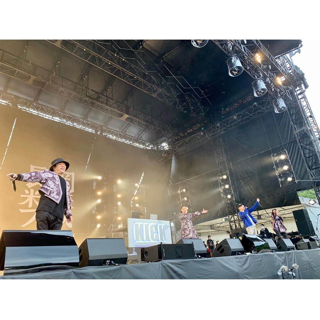 LITTLEさんのインスタグラム写真 - (LITTLEInstagram)「長岡米百俵フェス、ひさびさの人前でのLIVEに胸があつくなりました。いとうせいこうさんとのトリーコーはマジ最高でした！ #長岡米百俵フェス #いとうせいこう #kickthecancrew」10月12日 7時57分 - little8og