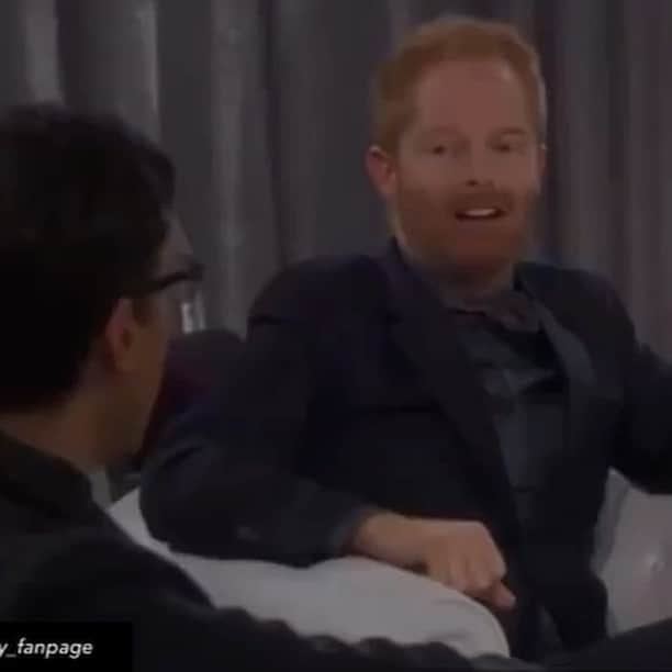 のインスタグラム：「#repost @danbucatinsky_fanpage  thanks @oprah @iamwandasykes @jessetyler #NationalComingOutDay」