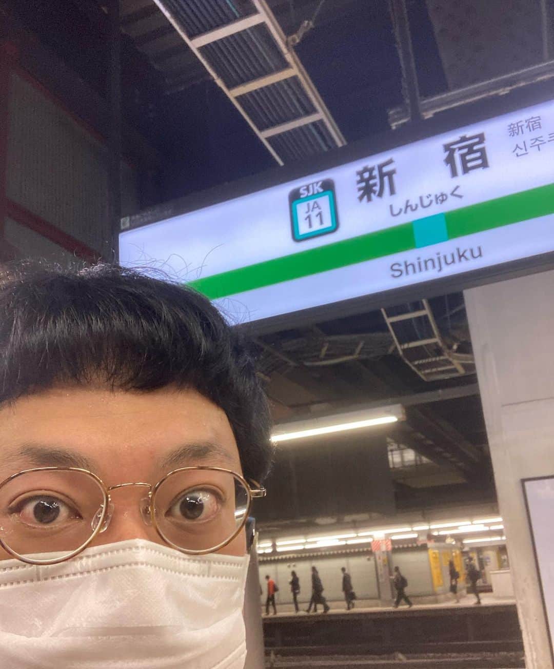 宮戸洋行さんのインスタグラム写真 - (宮戸洋行Instagram)「人生初の一人旅に行ってきます！テーマは百聞は一見にしかず。クイズでよく出るところを実際に見に行きたいと思います！」10月12日 9時01分 - hiroyuki_gag