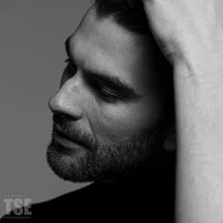 エリック・ラドフォードのインスタグラム：「I truly believe that a huge part of our journey in life is to become the ‘youest’ you you can be.   Coming out is a massive step on that journey and takes a lot of courage. So on this #nationalcomingoutday I invite all of you to take a moment to appreciate how far you’ve come on that journey and to feel proud of yourself!  #lovewins #loveislove #journey #love #comingout #lgbt #lgbtq   Thank you @tsefuphoto for the amazing 📸」