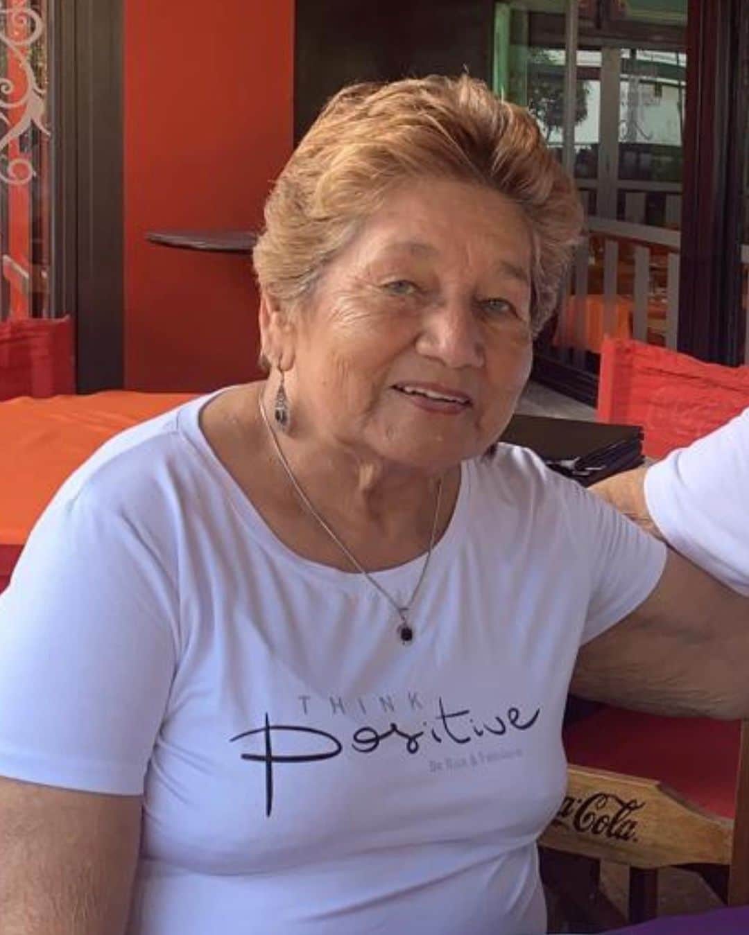 レアンドロ・ダニエル・パレデスのインスタグラム：「Que en paz descanses abuelita 😔🙏🏽💔te amo por siempre ❤️😢」