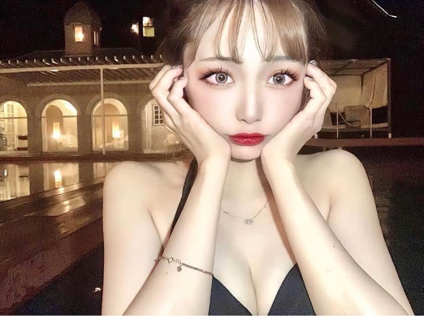 美女JAPANのインスタグラム：「どうも美女JAPANです！✨ ＊ ＊ 今回ご紹介するのはこの方‼️ ＊ ＊ あやちゃんさん！@aya.you.love.r ＊ ＊ とっても綺麗！🙈💕 こんな綺麗な編集長他にいない💕 ＊ ＊ あやちゃんさんのアカウントには他にも素敵な投稿がたくさんあります！✨ ＊ ＊ 皆さんも是非チェックしてみてね🧸 ＊ ＊ 明日の投稿もお楽しみに！！ ＊ ちなみにあなたはどんな人がタイプですか？ コメントお待ちしております💕  ＊ ＊  #色気 #可愛い #綺麗 #かわいい #写真集 #モデル #美肌 #笑顔 #スタイル抜群 #可愛い #可愛すぎ #会いたい #天使 #美女 #美人 #美しい #清楚 #スタイル #色白 #スタイル抜群 #美脚 #素敵 #カワイイ #応援」