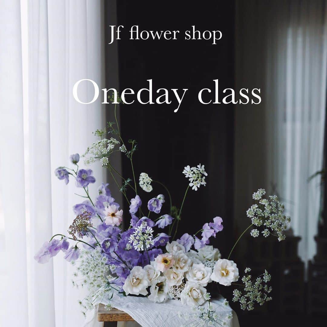 JF flower Shopさんのインスタグラム写真 - (JF flower ShopInstagram)「Jf flower shop / oneday class   * 1년에 한 번씩 진행하는 원데이 수업입니다.  * 10월 한 달간 진행합니다 .  * 일반적인 원데이 수업이 아닌 정규 수업퀄리티로 1:1 로 진행합니다 .  * 수강 금액, 스케줄은 카톡으로 문의해 주시면 감사하겠습니다 ^^   카카오톡 - minji975  (01040521787)」10月12日 9時58分 - jfflowershop