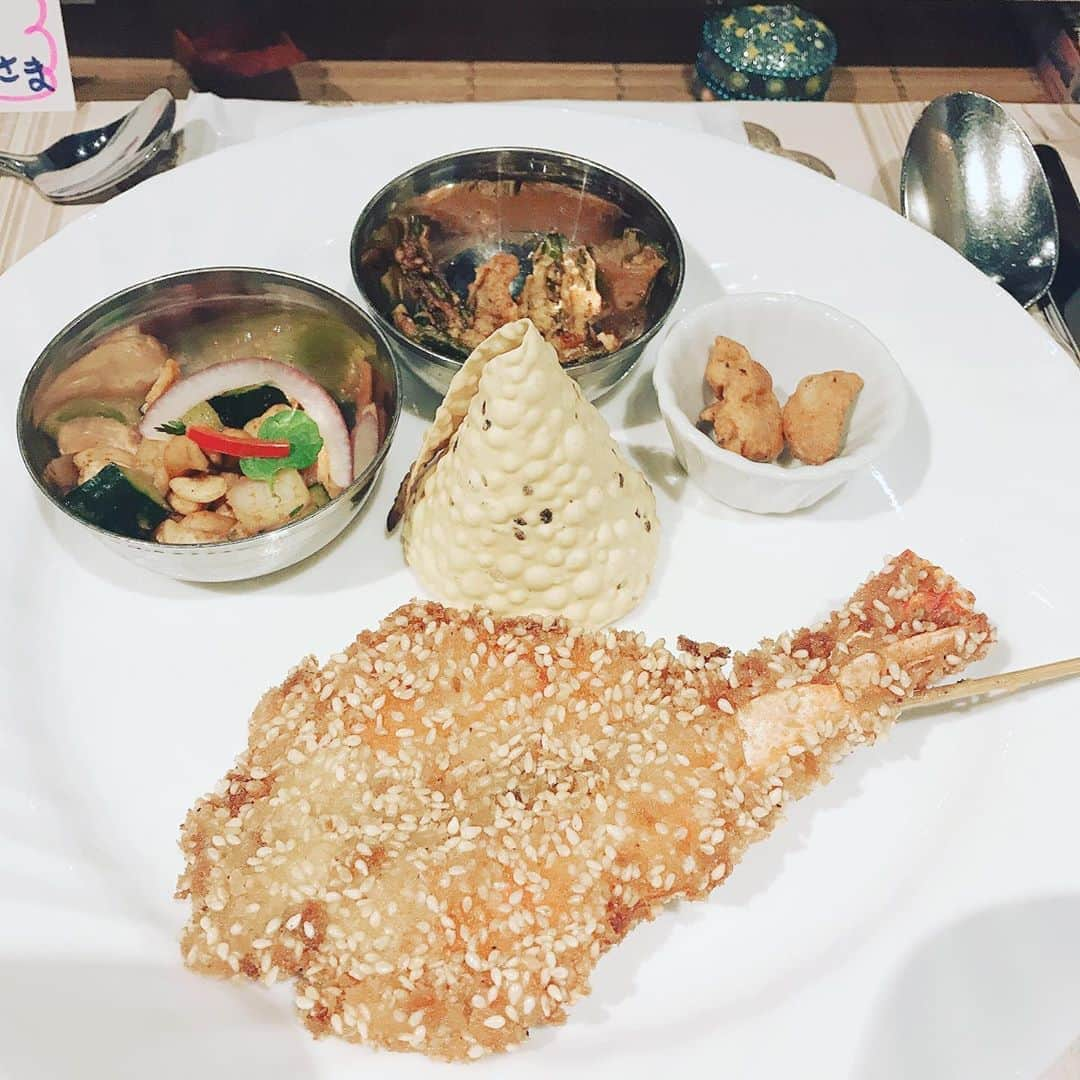 佐藤康恵さんのインスタグラム写真 - (佐藤康恵Instagram)「インドレストラン🇮🇳四谷『ムンバイ』にて、素晴らしいインド料理をご馳走になってきました❣️ spiceが口の中でダンスしているみたい🌟胃も喜ぶ、美食でした(^^) 💖💖💖 佐藤康恵音楽配信はコチラから🔽 https://big-up.style/E9iLo640Kb 💖💖💖 佐藤康恵のYouTubeチャンネル Yasue Sato Music ♡♪🔽 https://youtu.be/QTVidBCnG9Q  #インドな気分 #ysjewel #yasuesato #佐藤康恵 #japanesemodel #japaneseactress #singer #歌手 #女優 #モデル #youtuber #曲リリース #mama #二児の母 #spotify #サンシャインアワーズ #sunshinehours」10月12日 10時41分 - yasuesato.official