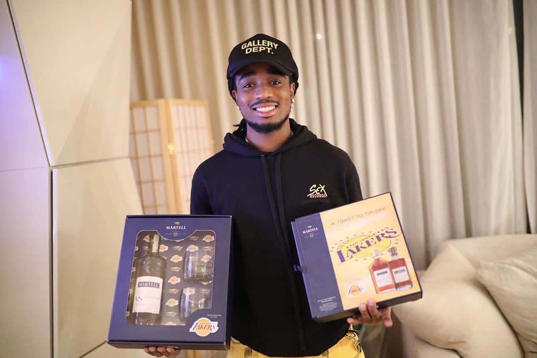 Migosのインスタグラム：「Winners recognize winners @Lakers @MartellUsa  #MakeYourStatement #Ad (only available in So.Cal)」
